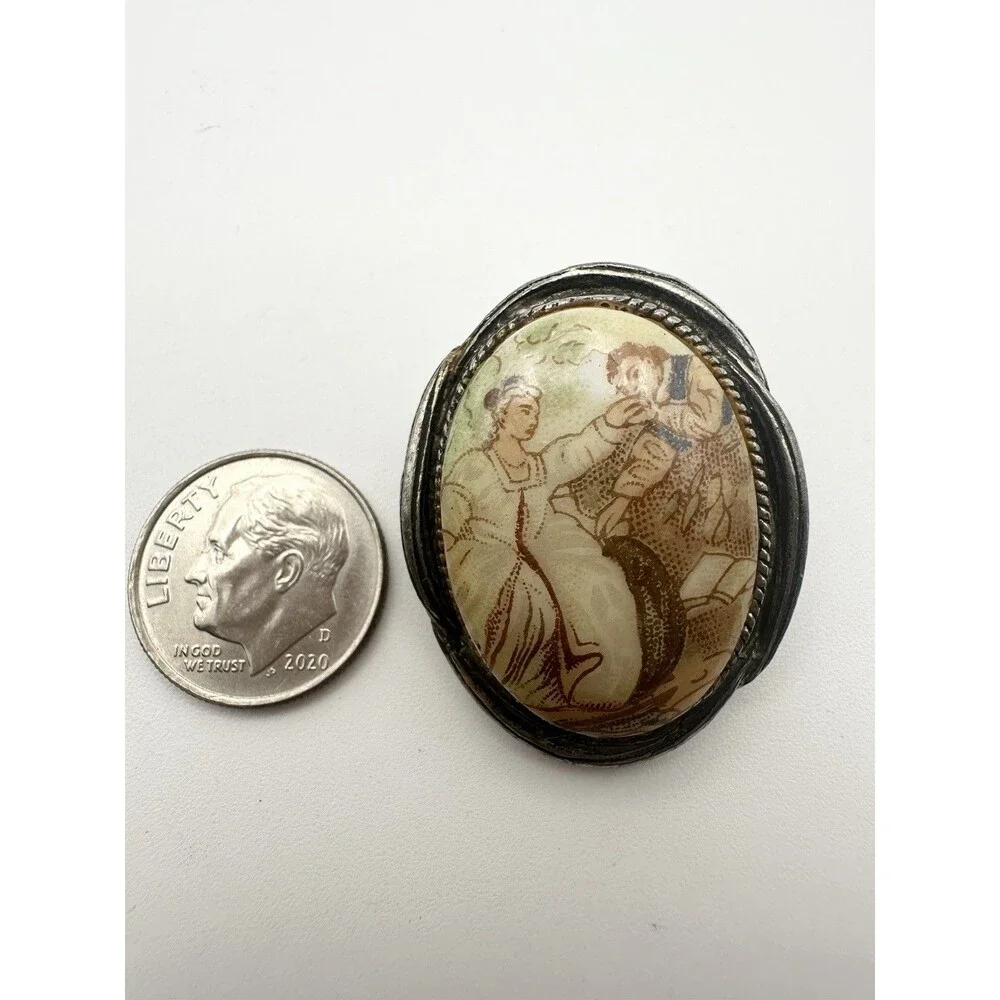 Vintage Pins Brooch Courting Couple Porcelain